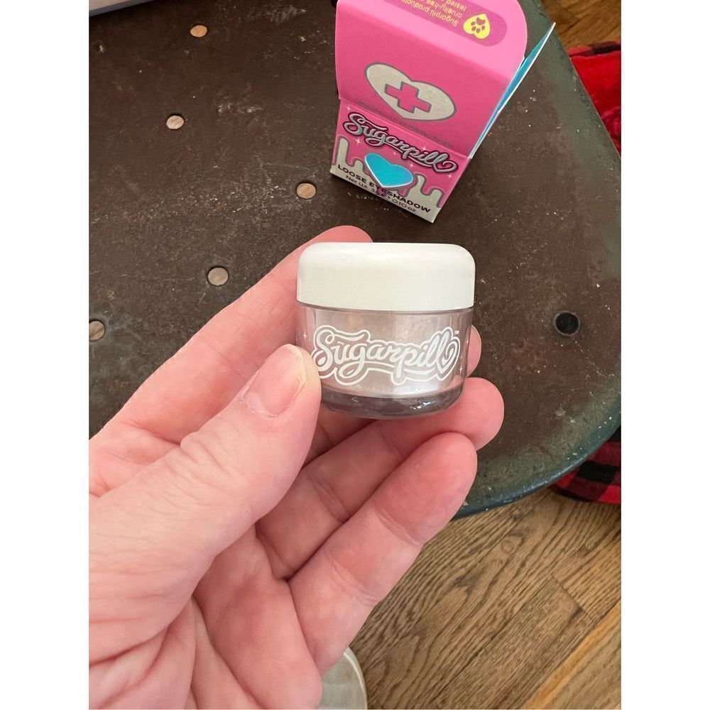 Sugarpill Loose Eyeshadow Ghosted - Picture 8 of 11